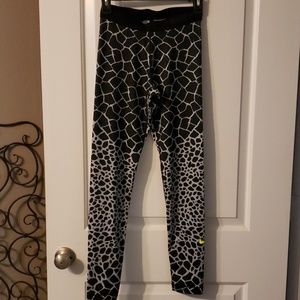 NWOT Nike ombre Leopard leggings